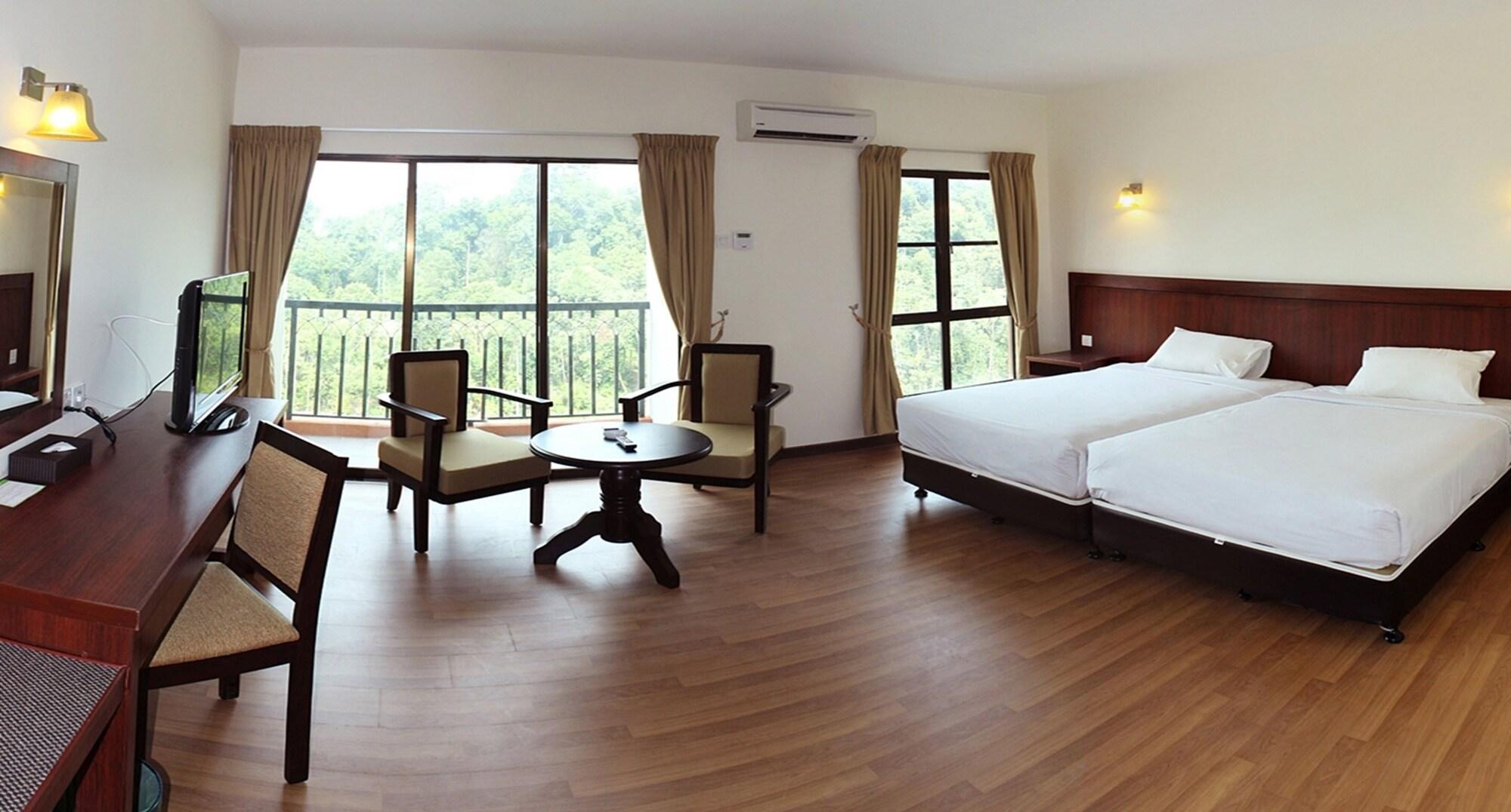 Arabian Bay Resort@ Bukit Gambang Resort City Extérieur photo
