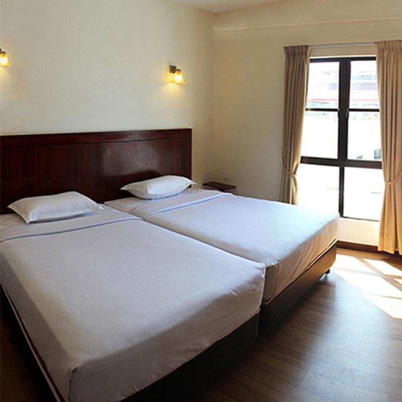Arabian Bay Resort@ Bukit Gambang Resort City Extérieur photo